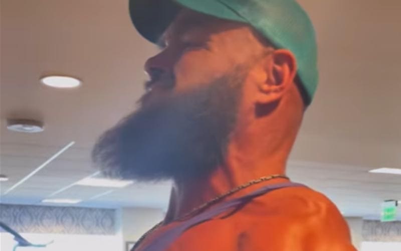 Braun Strowman Looks Jacked During Strenuous Gym Session Before WrestleMania 39