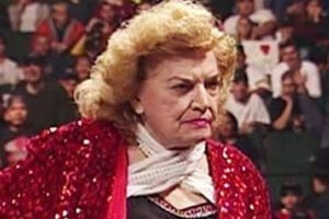 Ex-WWE Superstar Fondly Remembers Sucking Mae Young's Toes