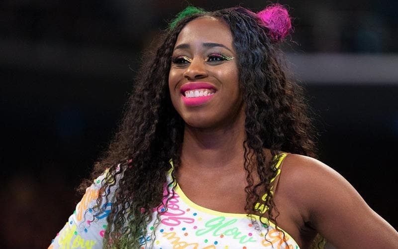 Big Sign Naomi Is No Longer Under WWE Contract