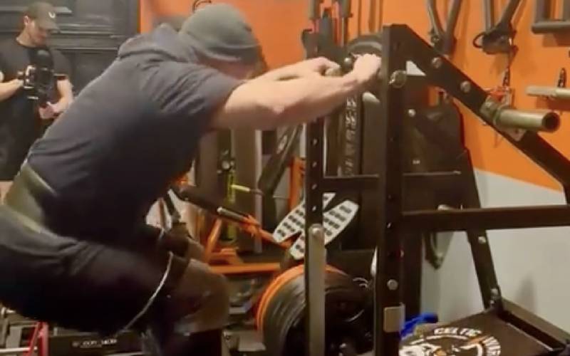 Sheamus Sets the Bar High with Incredible 780 lbs Leg Workout