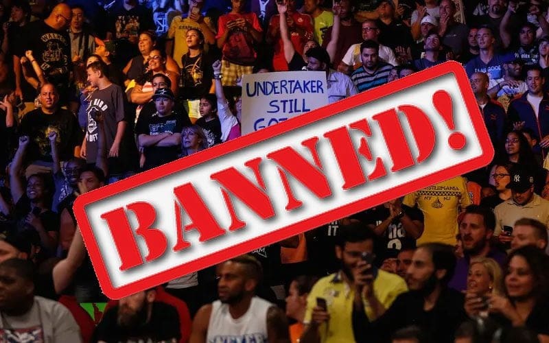 AEW Banning Fan Signs At House Show Events