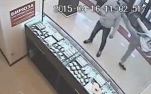 Fan Uses Shawn Michaels' Superkick to Stop Robbery