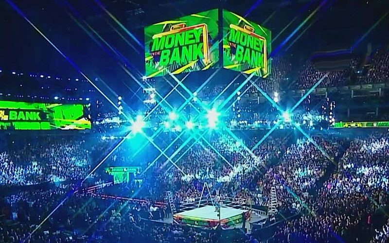 Fan Video Of LA Knight’s Insane Fan Reception During WWE Money In The Bank