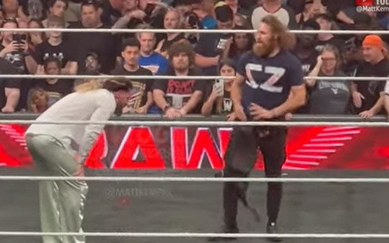 Sami Zayn & Seth Rollins Share A Moment After WWE RAW Ends