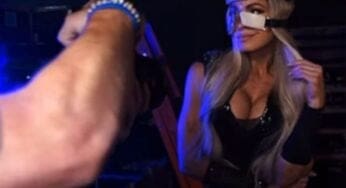 Trish Stratus Brutally Tells Cameraman Backstage At WWE RAW She Has 5 Photo Limit