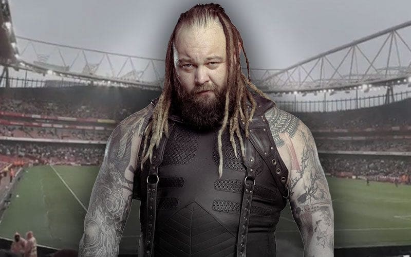 Bray Wyatt Tribute Takes Place During Arsenal vs Fulham Soccer Game
