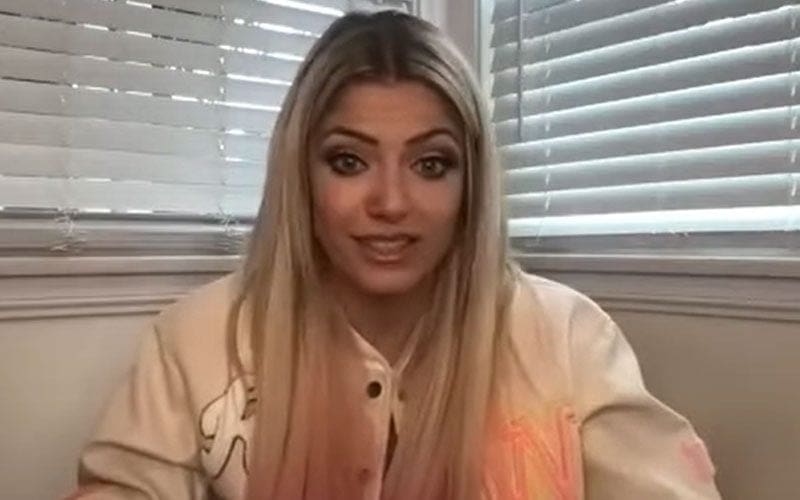 Alexa Bliss Addresses Fan Concern About Her Wellbeing After Social Media Glitch