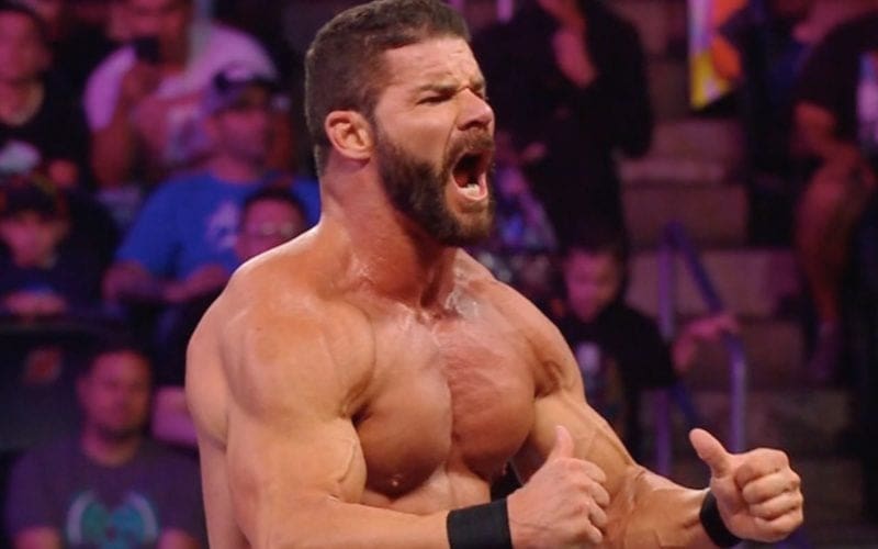 Bobby Roode Spotted In Detroit Ahead Of WWE SummerSlam
