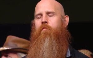 Erick Rowan Returns To WWE SmackDown For Bray Wyatt Tribute Erick Rowan Returns To WWE SmackDown For Bray Wyatt Tribute