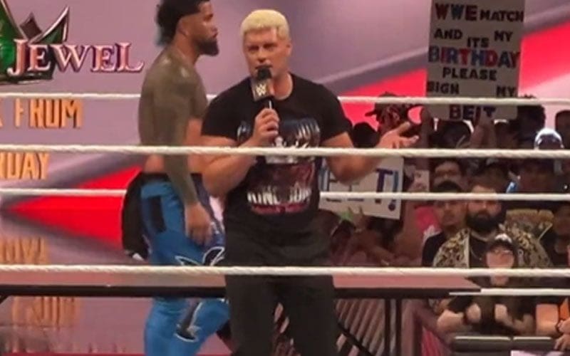 Cody Rhodes Signs & Gifts An Entire Table After WWE RAW Concludes