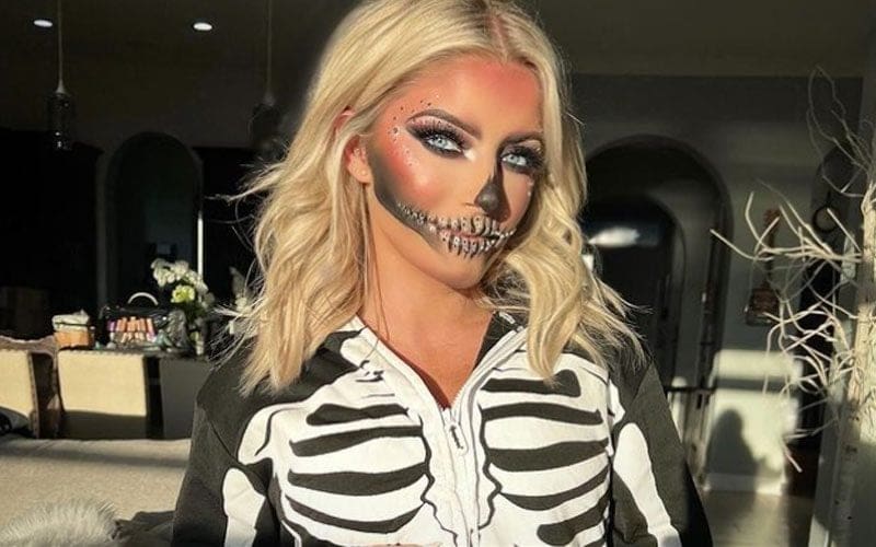 Alexa Bliss Works Her Pregnancy Into Inventive Halloween Costume