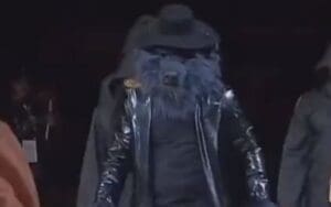 Undertaker-Inspired Grizzlies Mascot Stuns Fans with Turkey Tombstone Undertaker-Inspired Grizzlies Mascot Stuns Fans with Turkey Tombstone