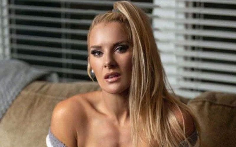 Ex-WWE Star Lacey Evans Giving Fans Special Free Access To Her Premium Content Site