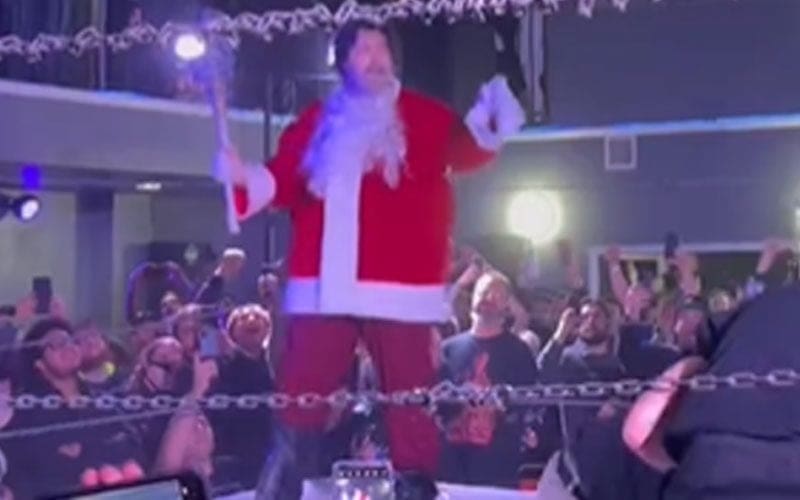 Mick Foley Spreads Holiday Cheer with Unexpected Santa Appearance at Indie Show