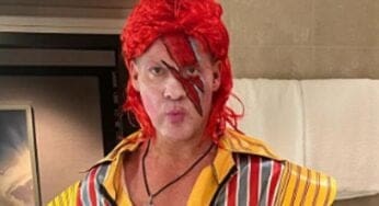 Chris Jericho Dresses Up as David Bowie for Cruise Concert
