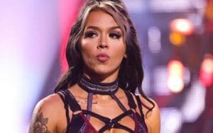 Cora Jade Spotted Wearing Knee Brace After ACL Injury Cora Jade Spotted Wearing Knee Brace After ACL Injury