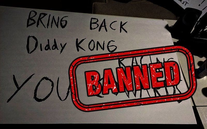 Security Confiscates Fan’s Nintendo Sign Ahead of 2/21 AEW Dynamite
