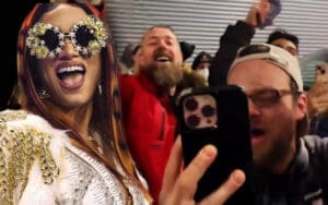 Mercedes Mone Swarmed By Fans After 3/20 AEW Dynamite Mercedes Mone Swarmed By Fans After 3/20 AEW Dynamite