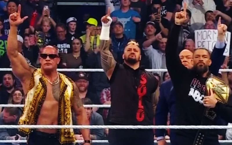 paul-heyman-addresses-conspiracy-theories-about-the-rocks-l-hand-gesture-15