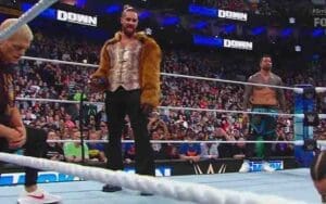 cody-rhodes-amp-seth-rollins-recreates-similar-weight-belt-beatdown-on-45-wwe-smackdown-06