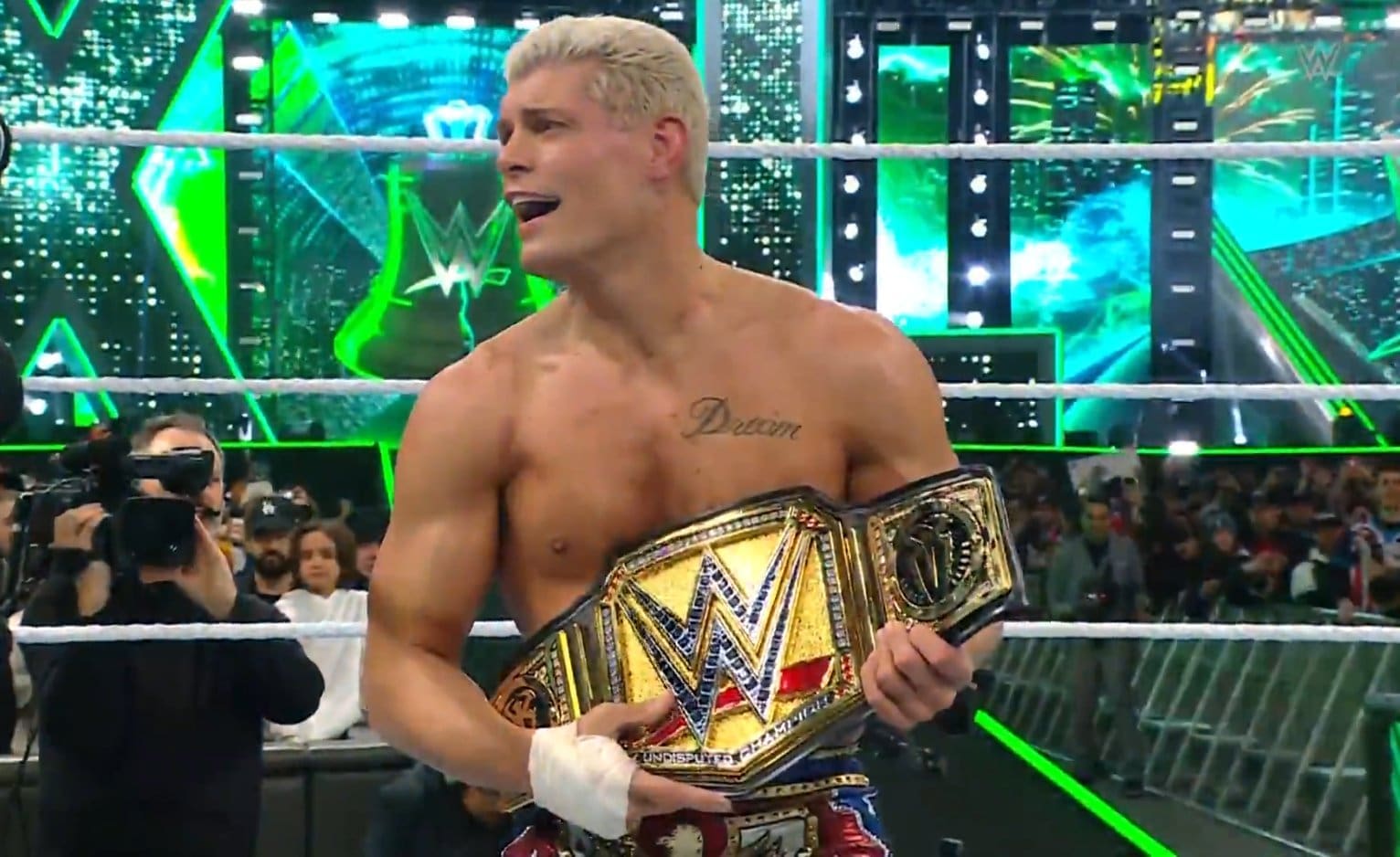 pro-wrestling-world-reacts-to-cody-rhodes-winning-the-undisputed-wwe-championship-at-wrestlemania-40-00