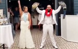 wwe-superfan-has-roman-reigns-themed-wedding-28