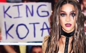 Dakota Kai Urges Fans to Bring More Signs After Confiscations on 5/20 WWE RAW Dakota Kai Urges Fans to Bring More Signs After Confiscations on 5/20 WWE RAW