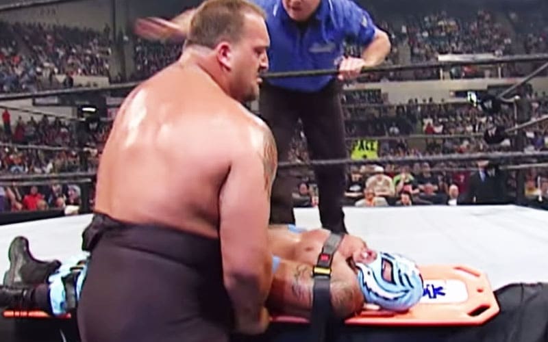 rey-mysterio-discloses-the-painful-aftermath-of-big-shows-dangerous-stretcher-swing-01