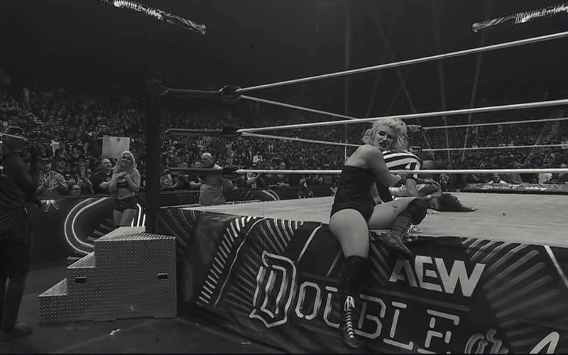 toni-storm-retains-womens-championship-at-2024-aew-double-or-nothing-35