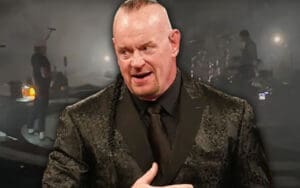 Blink-182 Pays Tribute to The Undertaker on Tour Opening Night Blink-182 Pays Tribute to The Undertaker on Tour Opening Night