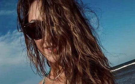 Britt Baker Stuns with Confidence in Beachside Photo Drop