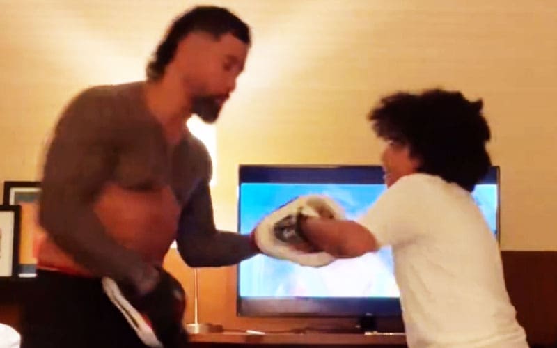 jey-uso-engages-in-late-night-sparring-with-son-12