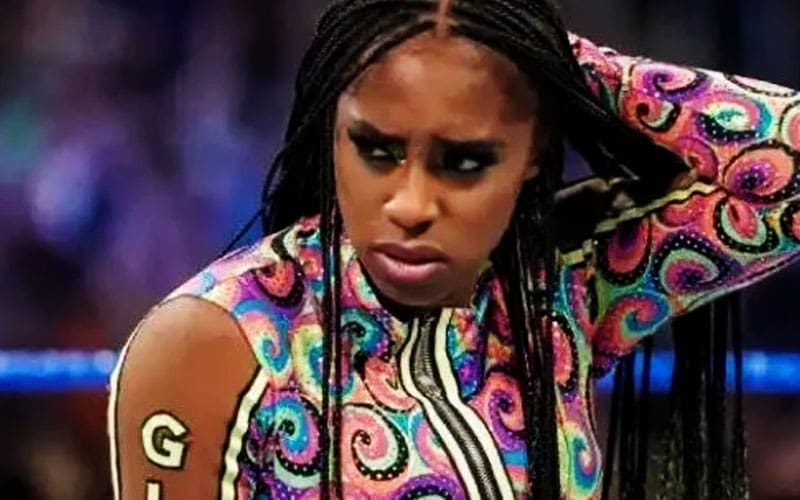 naomi-advocates-for-equal-tv-time-and-wages-for-women-wrestlers-09