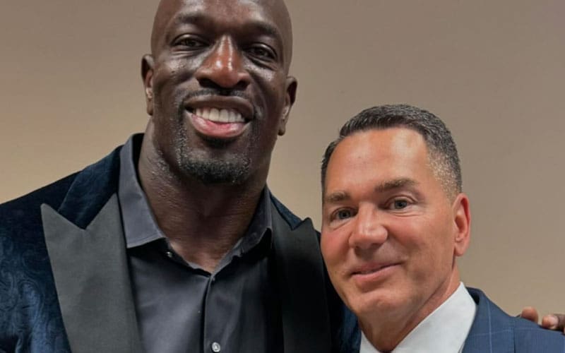 Titus O’Neil Inducted Into Prestigious Sports Club of Tampa Bay Hall of Fame