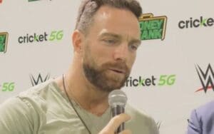 LA Knight Reveals How He Gained Access to Logan Paul’s Home on 6/14 WWE SmackDown LA Knight Reveals How He Gained Access to Logan Paul's Home on 6/14 WWE SmackDown