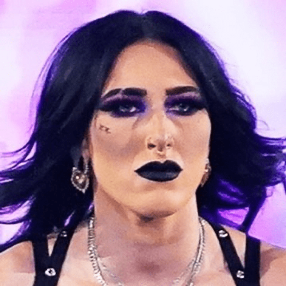 rhea-ripley-drops-hint-of-split-from-dominik-mysterio-after-notable-change-observed-23