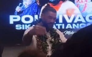 Roman Reigns Honors His Father Sika Anoa’i with Touching Eulogy Roman Reigns Honors His Father Sika Anoa'i with Touching Eulogy