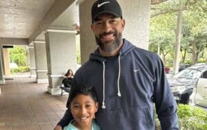 Roman Reigns Makes a ‘Lifetime Memory’ for Father-Son Fans Amidst WWE Hiatus Roman Reigns Makes a 'Lifetime Memory' for Father-Son Fans Amidst WWE Hiatus