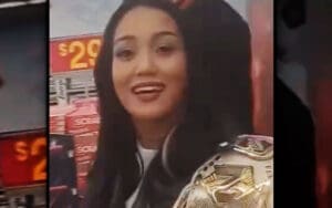 Roxanne Perez Deals With Fan Trying to Flirt with Her in Awkward Encounter Roxanne Perez Deals With Fan Trying to Flirt with Her in Awkward Encounter