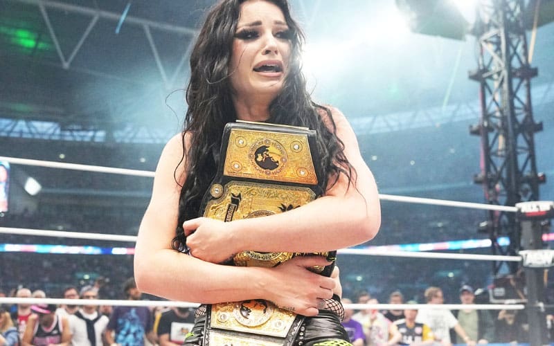 saraya-confirms-aew-womens-championship-win-was-a-late-call-36