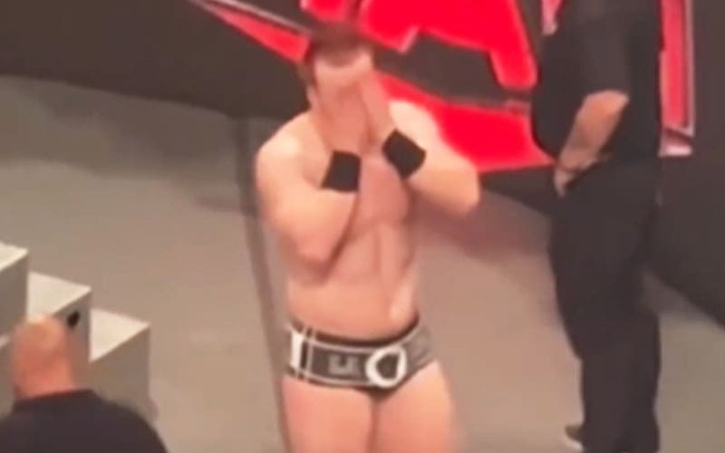 sheamus-appears-visibly-upset-after-71-wwe-raw-loss-29