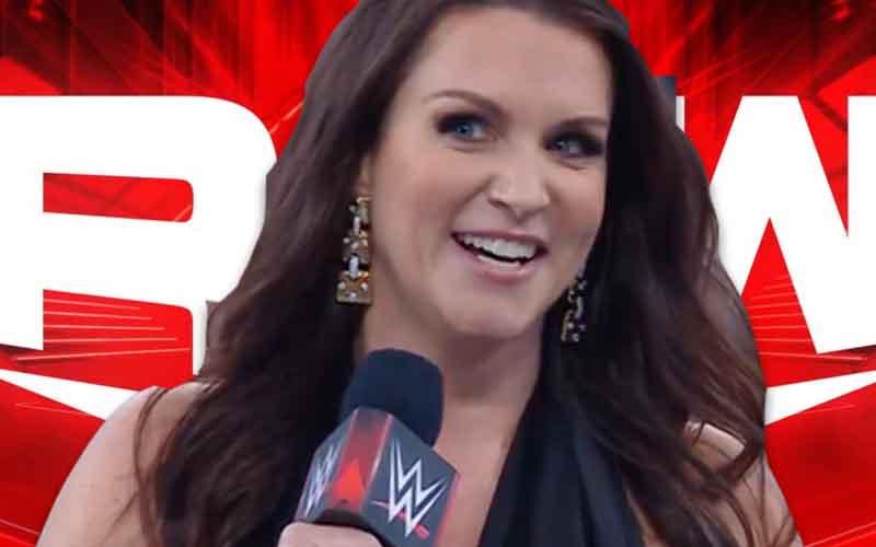 stephanie-mcmahon-spotted-in-attendance-for-71-wwe-raw-31