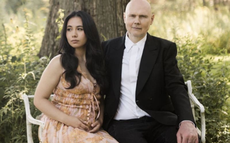 billy-corgan-and-wife-expecting-their-third-child-37