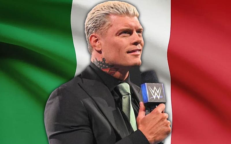 cody-rhodes-advocates-for-wwe-premium-live-event-in-italy-28