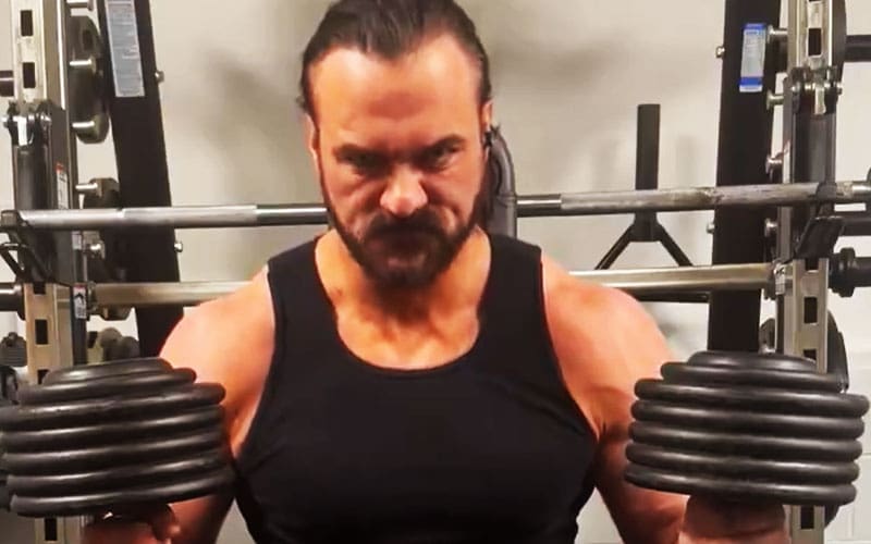 drew-mcintyre-amps-up-summerslam-training-with-cm-punks-classic-theme-song-31