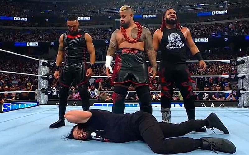 jacob-fatu-returns-and-destroys-roman-reigns-during-816-wwe-smackdown-44