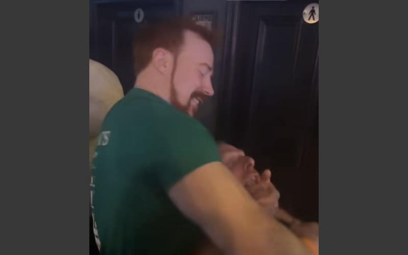 sheamus-delivers-10-beats-of-bodhran-to-pat-mcafee-at-j-r-mahons-bar-in-dublin-34