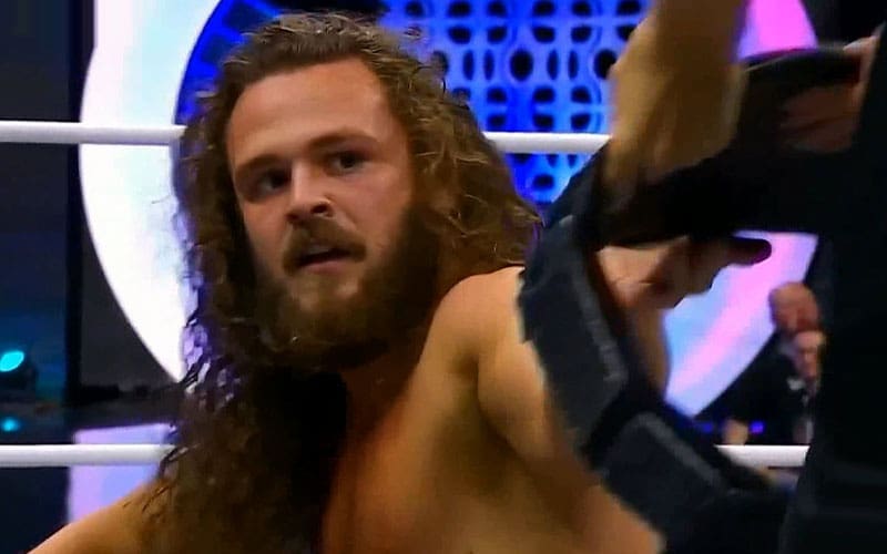 jack-perry-retains-tnt-title-over-lio-rush-during-911-aew-dynamite-57