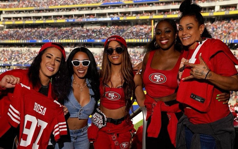 mercedes-mone-bayley-and-fellow-wrestlers-watch-49ers-vs-rams-showdown-49