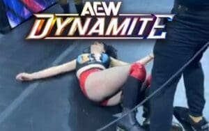 Fans Caught Heckling Saraya During 10/8 AEW Dynamite Title Tuesday Fans Caught Heckling Saraya During 10/8 AEW Dynamite Title Tuesday